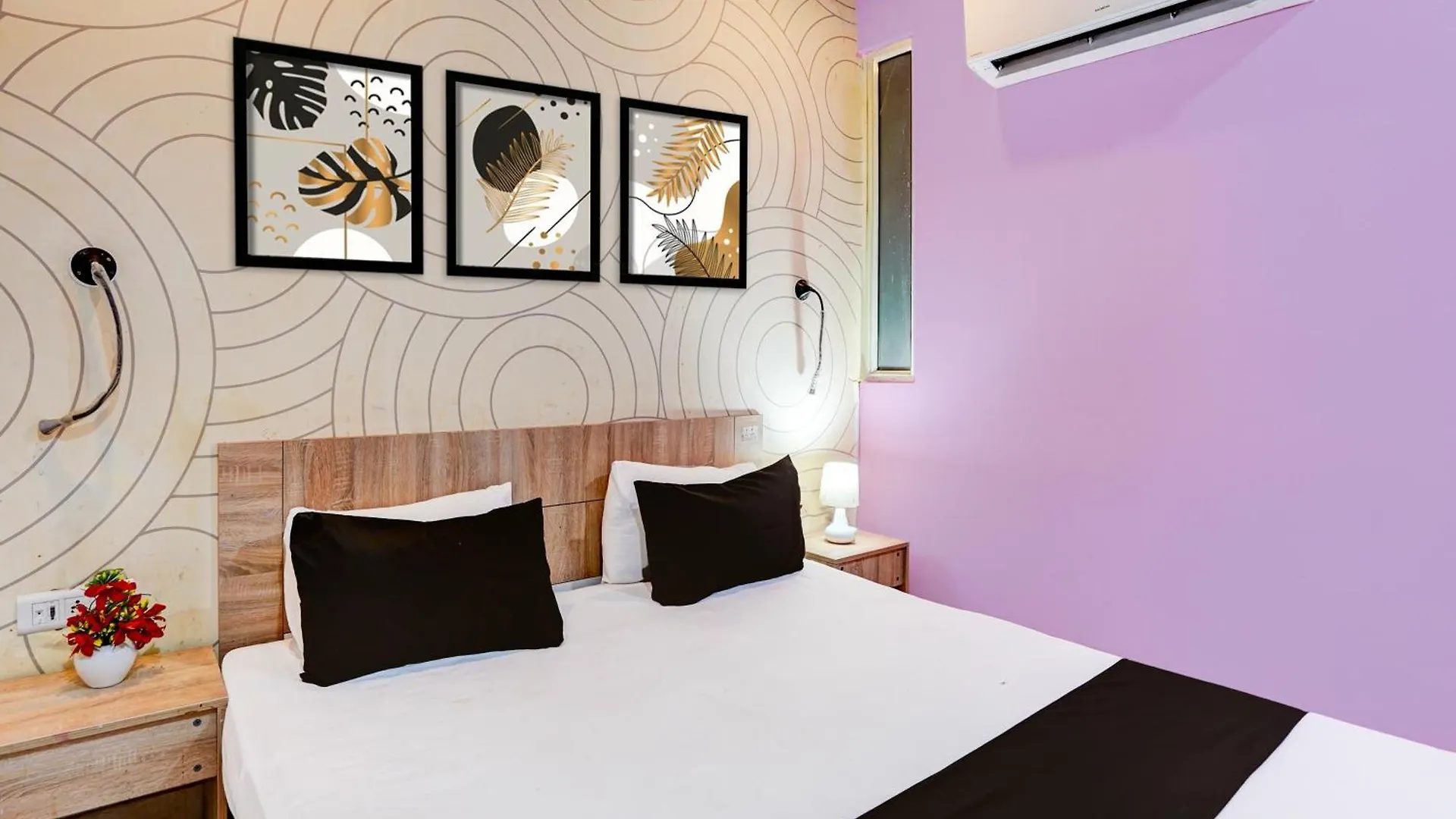 Hotel O Grand Luxury Delhi